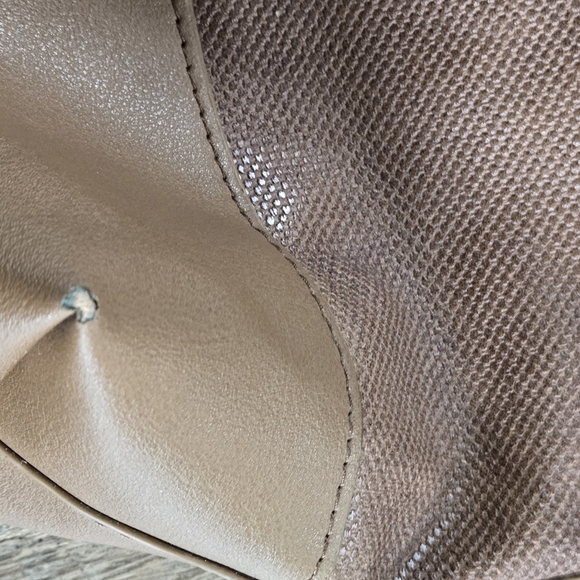 Bentley Leathers Inc. Mia & Luca Elegant Tan Women's Leather Bag - Picture 4 of 12